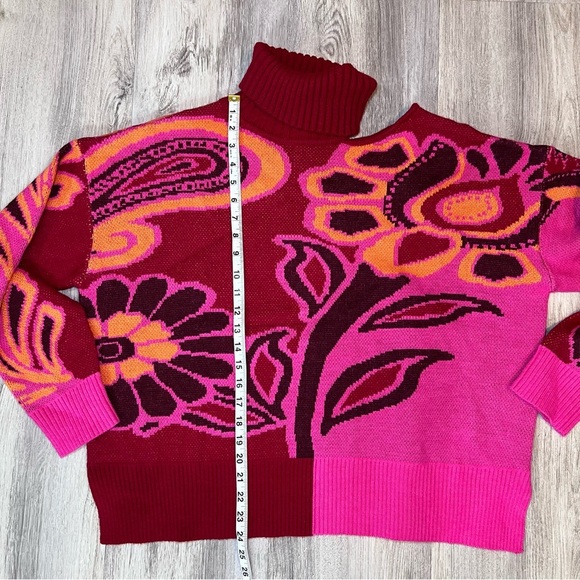 Farm Rio Vibrant Floral Cable Knit Sweater Pink Botanical Print Size Medium - Picture 9 of 13